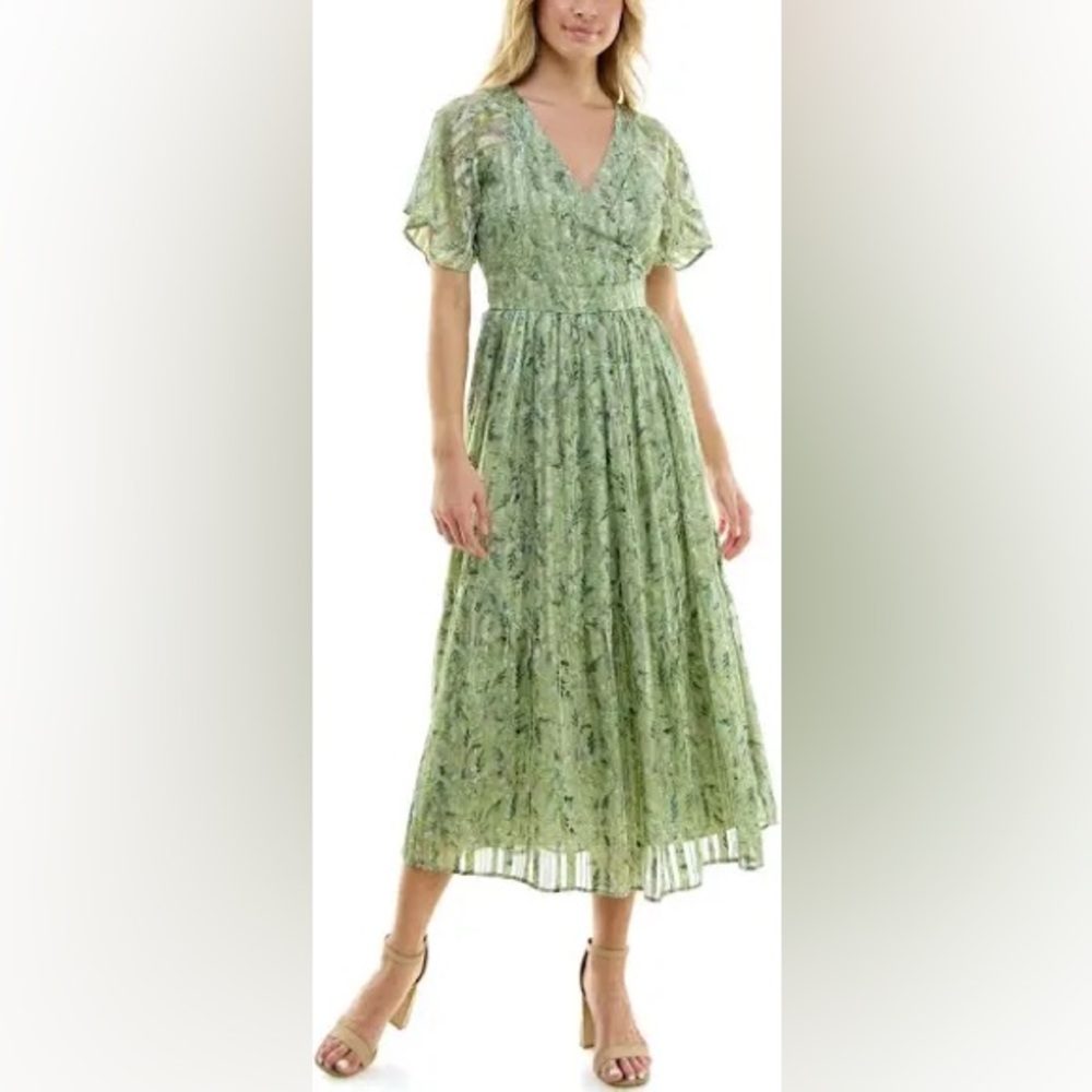 Sweet heart Rose, Green dress size Large,  fits medium large